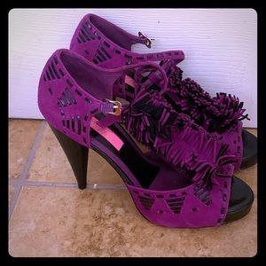 Woman Betsy Johnson heels